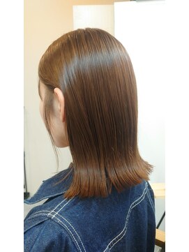 エミー(aimee) 外ハネ