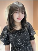 ミディアムレイヤーカット　韓国　顔まわりカット