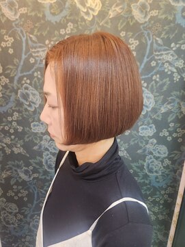 レヴェヘア rever hair 前下がりボブ
