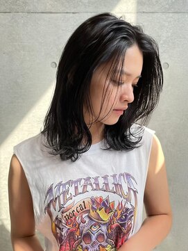 バロックトーキョー(BAROQUE TOKYO) ミディアムレイヤーカット/髪質改善カラー【表参道原宿美容室】