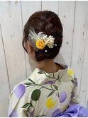 編み込みとねじりのサイドアップ