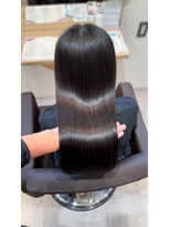 マオリ ホアロハ バイ アヌエヌエ(maoli hoaloha by anuenue)&nbsp;【大熊佑哉】髪質改善/艶髪/ナチュラルストレート