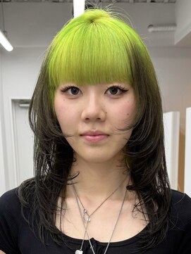 ウィコ 新宿(WICO) ネオングリーン[新宿駅/ホワイトブロンド/イメチェン/美髪]