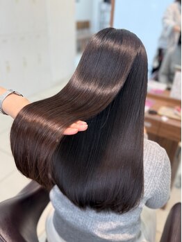 ミニヨン バイ ハピネス 高の原店(mignon by Happiness)の写真/<ノンダメージ(R)正式認定サロン>従来の油分で艶を出すのではなく、水分で自然なさらさら髪になる髪質改善!