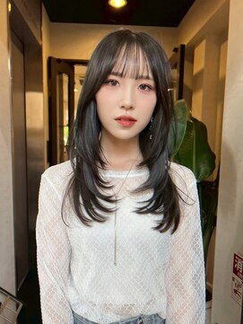 シーン(SCENE) [天神今泉/黒髪カタログ/クラゲヘアー/オリーブグレー]