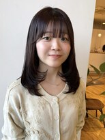 ルッツ(Lutz. hair design)&nbsp;2/24 ミディアムレイヤー ショコラベージュ【千代田彩夏】