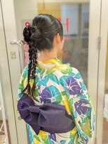 ヒデ美容室&nbsp;お団子ヘアアレンジ