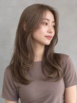 トリニティ(trinity) 白髪ぼかし ブリーチ ダブルカラー ベージュ レイヤーカット