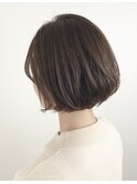 ミニボブ×マロンベージュ