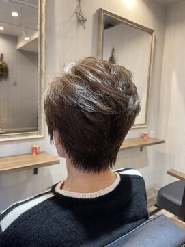 マロウ(marou) ハイトーンショート