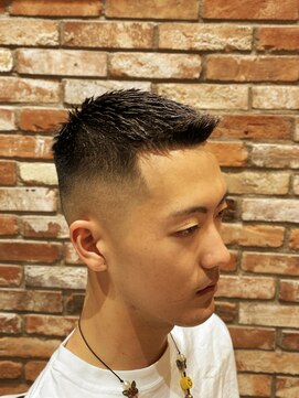 ヒロギンザバーバーショップ 丸の内店(HIRO GINZA BARBER SHOP) フェードカット×クルースタイル