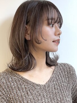 ピープスアンドスー 表参道 渋谷(Peeps&Suu.) 外ハネ_丸み_グレージュ_エフォートレス_髪質改善/20代30代40代