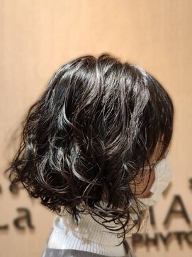 ラヤマノ ひばりが丘パルコ(La YAMANO) 大人可愛い黒髪ウェーブボブ/ ボブパーマ/オンブレ/30代40代50代