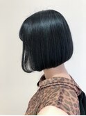 前下がりミニボブ×ブルーブラックストレートヘア20代30代40代