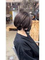 ウィークエンド(WEEKEND)&nbsp;透明感カラー大人ショート