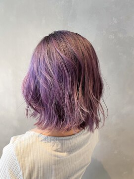 エスケープ トゥ ボナ(ESCAPE to bona.) 髪質改善カラー×ハイライト ミディアムボブ