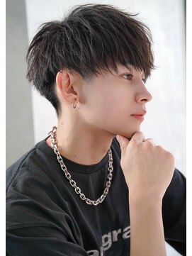 ゼロ 渋谷(XeRo) ツーブロック刈り上げマッシュナチュラルコンマバング