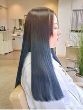 ヘアデザイニング ズーム 飯田橋店(hairdesigning Zoom) 10代20代：ツートンカラーストレート《ディープシー》