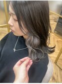 グレージュ×シルバー