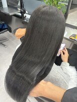 アルドーレフィエロ シンサイバシ(Ardore fiero shinsaibashi) オリーブグレージュ/髪質改善【小山田繭】