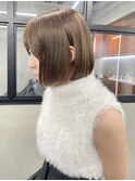 オリーブベージュボブハイトーン/ダブルカラー/ケアブリーチ