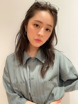 ヴィヴィ(VIVIE)&nbsp;オリーブグレーココアベージュ小顔黒髪質改善ストレート後れ毛