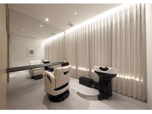 ラシンバン(LashinVan)の雰囲気(半個室空間でプライベートな時間を過ごせます。)