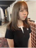 ベージュカラー