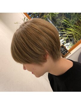 ヘアーメイク ラウラ(Hair+Make RauRa) ハイブリットショート
