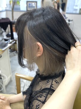 シアン 立川店(Shian) インナーカラー×ホワイトベージュ