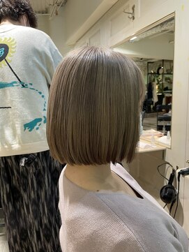 ラべリー 池袋(LOVELEY) ミルクティーグレージュ　ヘアカラー池袋