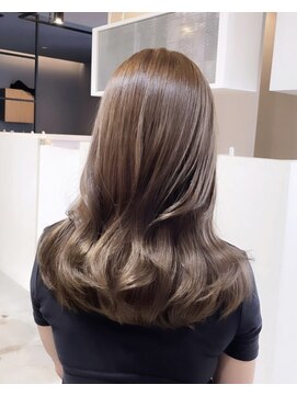 ライリー(riley) シアーベージュ