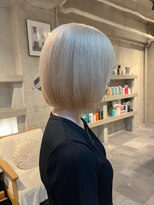 ココモ(KOKOMO)&nbsp;【三野隼澄】ホワイトベージュ×タッセルボブ