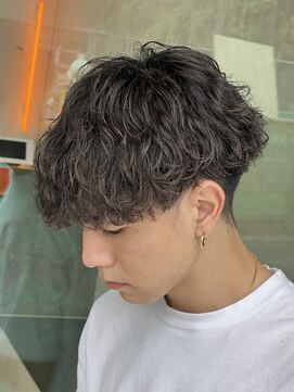 フィフス 渋谷(fifth) 緩め刈り上げ波巻きスパイラルパーマツイストツイスパシャドウ