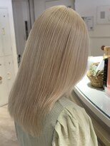 サロンドジョー(salon de joe) ケアブリーチダブルカラーインナーカラーショートボブレイヤー