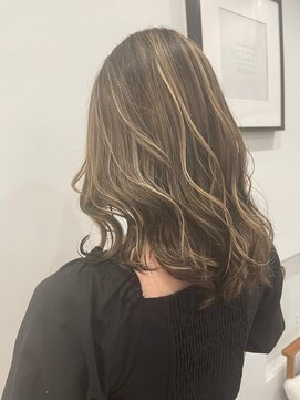 センジュ(Senju) アッシュベージュ×ナチュラルハイライト