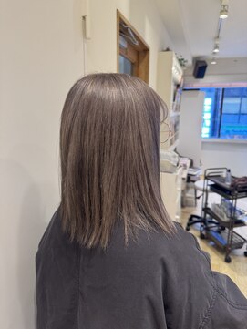 エイト新宿店(EIGHT shinjuku) シルバーカラー