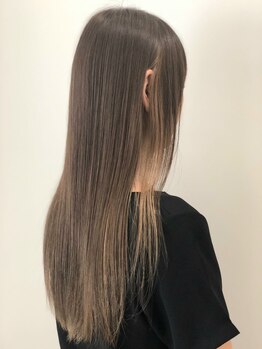 ディンプル(DIMPLE)の写真/前髪や顔周りのクセなどの部分的なお悩みも解決！毛先まで自然なストレートに満足度UP◎