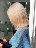 ボブミルクティーベージュブリーチダブルカラー堀江