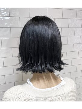 ループウエスト(LOOP WEST) 外ハネボブ×暗髪ブルーブラック