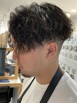 マグカーネバイフィフス オカヤ(Mag KANE by fifth okaya) 岡谷メンズカットメンズパーマ波巻きスパイラルパーマツイスパ
