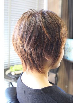 オーバーキャプテンネイキッド(OVER CAPTAIN NAKED) 高感度大*アナウンサー系ショート