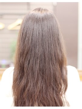 美容室 ドリームスタイル ★上品な大人ハイライト×立体感を見せる大人アッシュベージュ