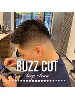 バズカット キープクリーン(BUZZ CUT keep clean) フェザーアップ