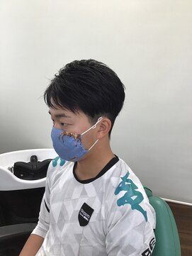 キヌガサ(KINUGASA) ツーブロックナチュラルスタイル