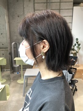 ライラ(Lyla) guest hair パツっと透明感グレージュボブ