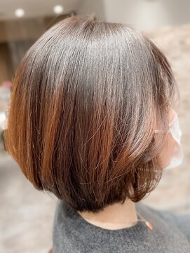 ビースリー ロア 韓国風ショート×Aujua(オージュア) /コテ巻き/コリアンスタイル