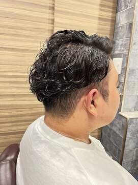 銀座マツナガ 神田店 20代30代オシャレ七三爽やか束感パーマスタイル