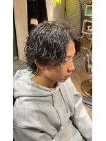 スパークスヘア(Sparks hair)&nbsp;センターパートにパーマって、エロいんですわ！！