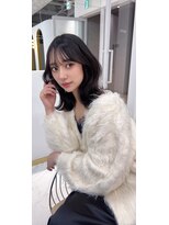 ヴェイ(VEYY.)&nbsp;ミディアムフェイスレイヤー　【韓国/韓国ヘア/栄/学割U24】